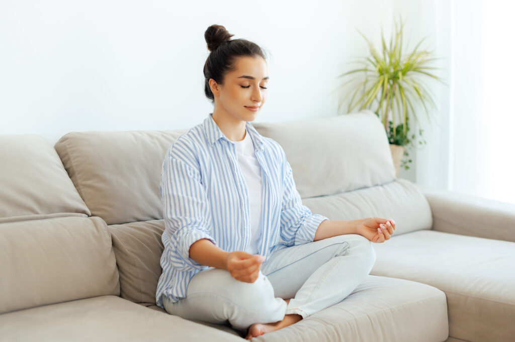 Práctica de respiración consciente para mejorar el enfoque y reducir el estrés