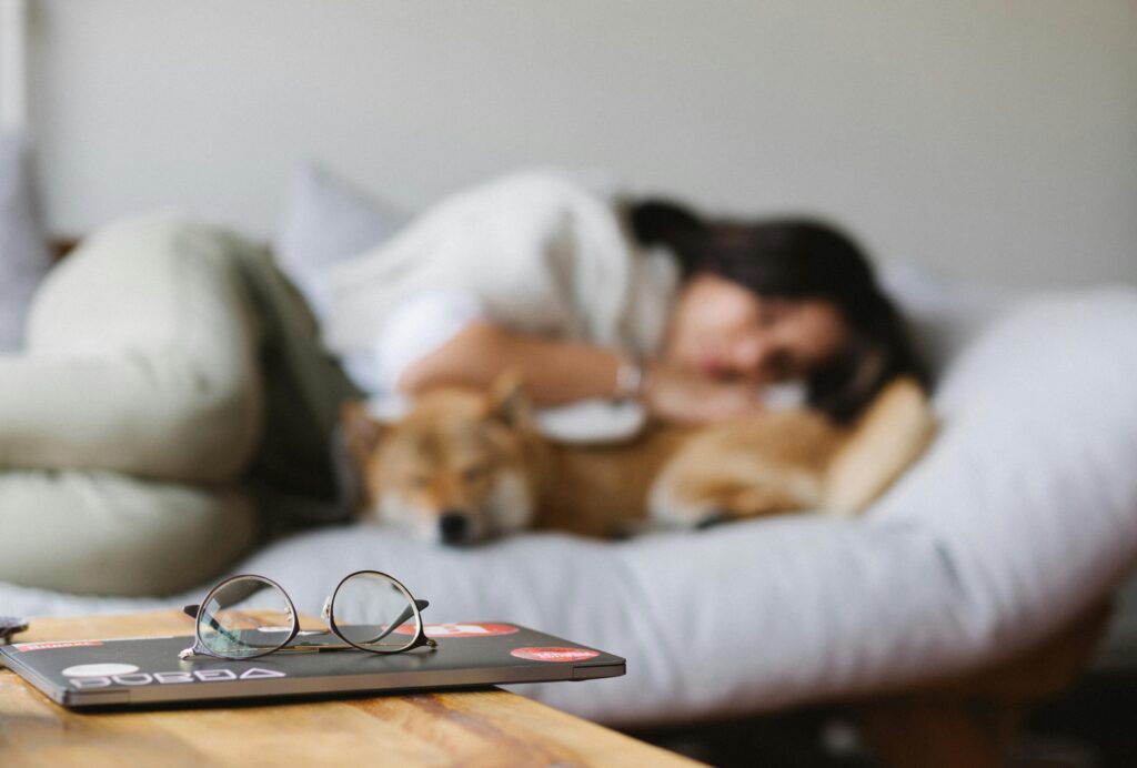 Beneficios del digital detox para reducir el estrés y mejorar el sueño y la productividad