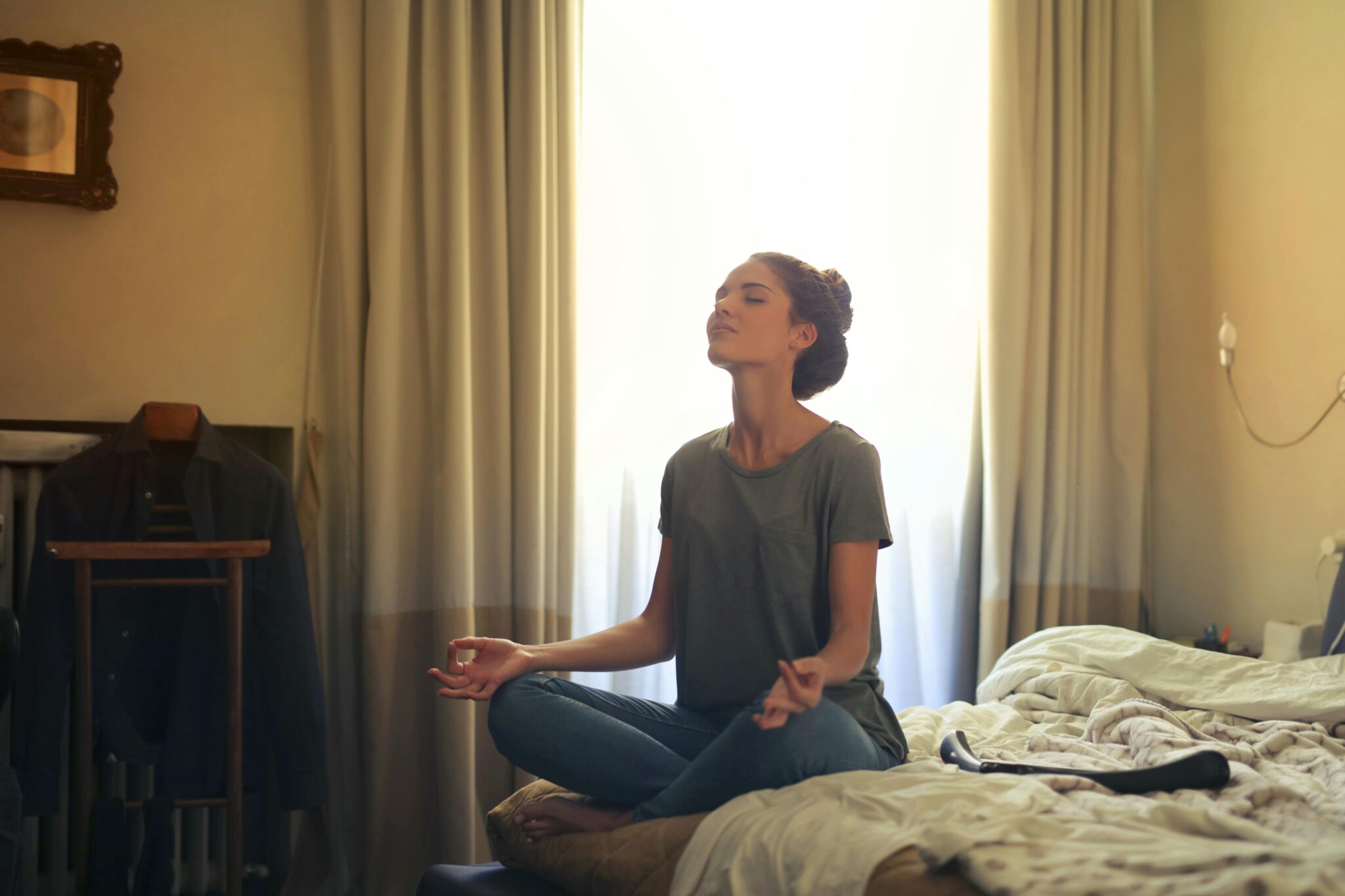 Mindfulness en la vida cotidiana: cómo encontrar calma en un mundo ajetreado